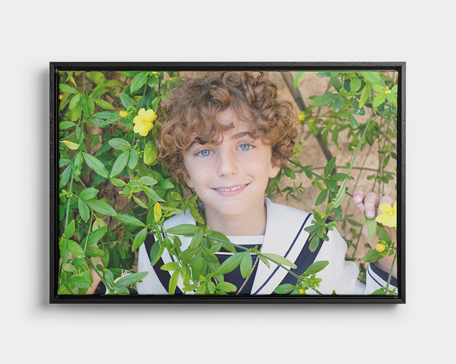 fotografia da primeira comunhão com uma tela