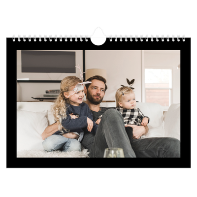 Calendário A4 horizontal — Black margin [capa]