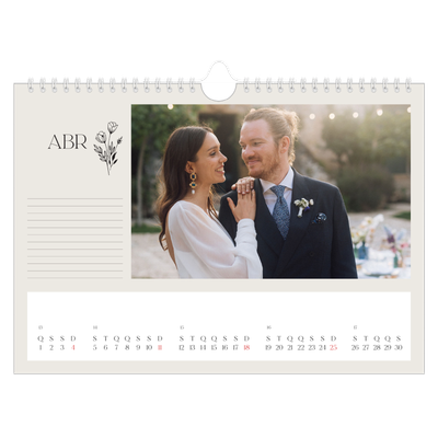 Calendário A4 horizontal — Iniciais em flor [Abril]