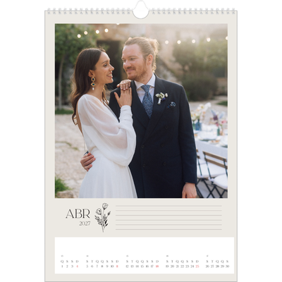 Calendário A3 — Iniciais em flor [Abril]