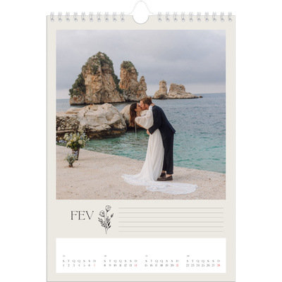 Calendário fotográfico A4 — Iniciais em flor [Fevereiro]