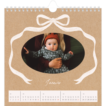 Calendário fotográfico quadrado — Papel kraft e laço