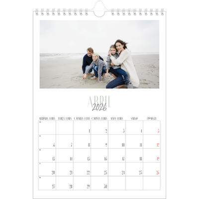Calendário fotográfico A4 — Tipografia mista [Abril]