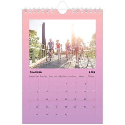 Calendário A5 — Playful Pastel [Fevereiro]