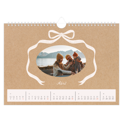Calendário A4 horizontal — Papel kraft e laço [Abril]