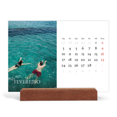 Calendário de mesa com suporte em madeira - horizontal  — Serifa simples [Fevereiro]