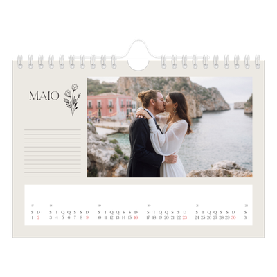 Calendário A5 horizontal — Iniciais em flor [Maio]