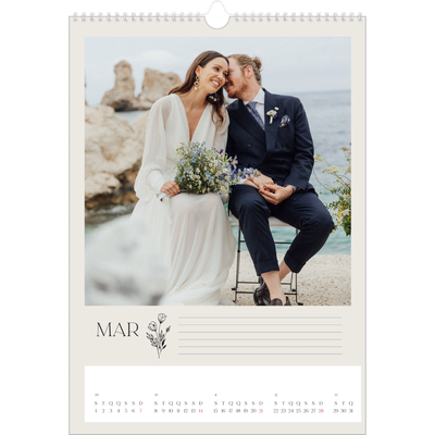 Calendário A3 — Iniciais em flor [Março]