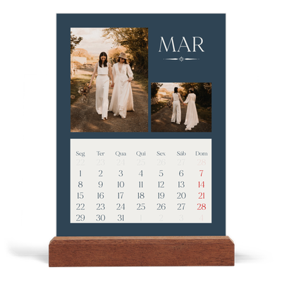Calendário de mesa com suporte em madeira - vertical  — Ardósia e serifas [Março]