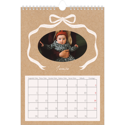 Calendário fotográfico A4 — Papel kraft e laço [Janeiro]