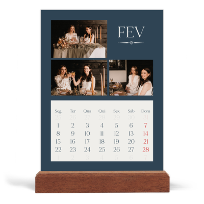 Calendário de mesa com suporte em madeira - vertical  — Ardósia e serifas [Fevereiro]
