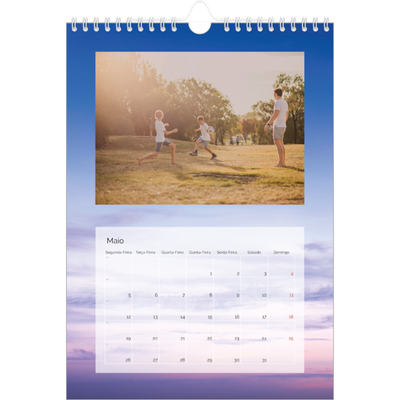 Calendário fotográfico A4 — Paisagem de nuvens [capa]
