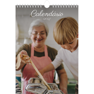 Calendário fotográfico A4 — Mês escrito à mão [capa]