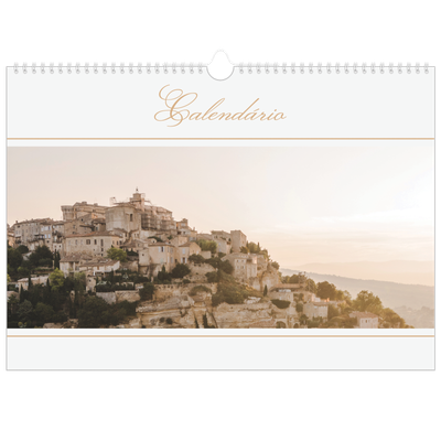 Calendário A3 Horizontal — Faixa de script dourada [capa]