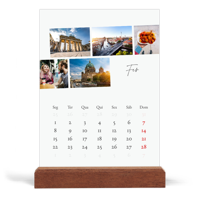 Calendário de mesa com suporte em madeira - vertical  — Férias na cidade [Fevereiro]