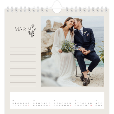 Calendário quadrado — Iniciais em flor [Março]