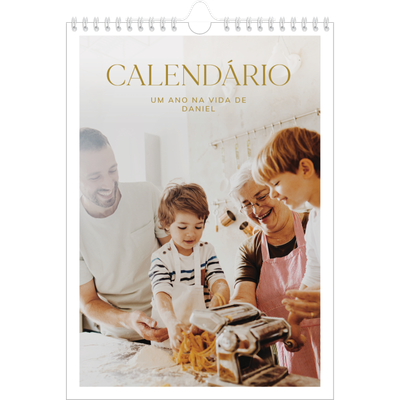 Calendário fotográfico A4 — Texto dourado grande [capa]
