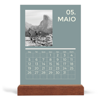Calendário de mesa com suporte em madeira - vertical  — Contemporâneo arrojado [capa]