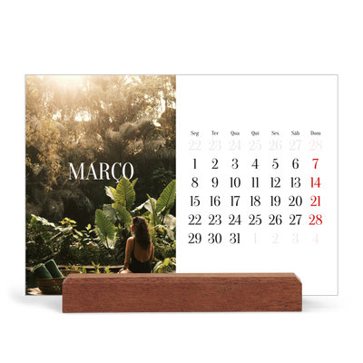 Calendário de mesa com suporte em madeira - horizontal  — Escapadinha infinita [Março]