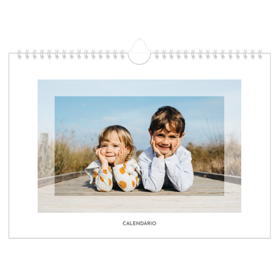Calendário A4 horizontal — Moldura transparente [capa]