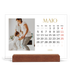 Calendário de mesa com suporte em madeira - horizontal  — Texto dourado grande [capa]
