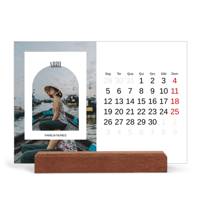 Calendário de mesa com suporte em madeira - horizontal  — O arco aberto [Abril]