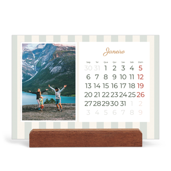 Calendário de mesa com suporte em madeira - horizontal — Escrita e riscas