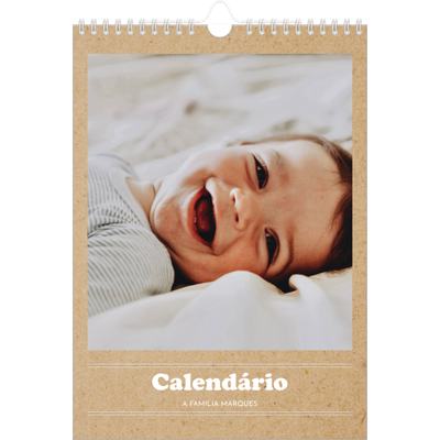 Calendário fotográfico A4 — O editorial deste ano [capa]