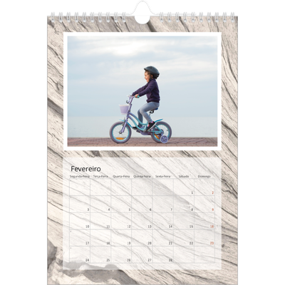 Calendário fotográfico A4 — Casca de árvore [Fevereiro]