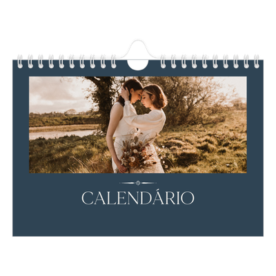 Calendário A5 horizontal — Ardósia e serifas [capa]