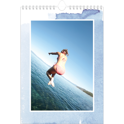 Calendário fotográfico A4 — Fundos de aquarela [capa]