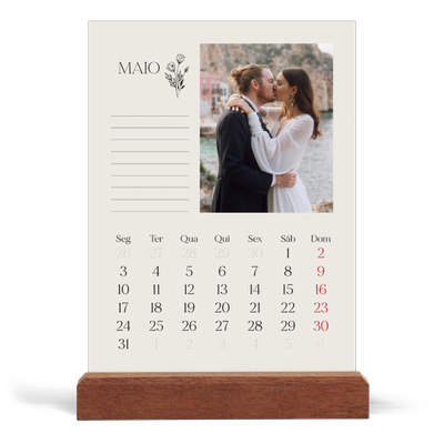 Calendário de mesa com suporte em madeira - vertical  — Iniciais em flor [capa]