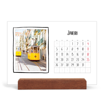 Calendário de mesa com suporte em madeira - horizontal — Momentos de álbum de recortes