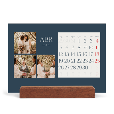 Calendário de mesa com suporte em madeira - horizontal  — Ardósia e serifas [Abril]