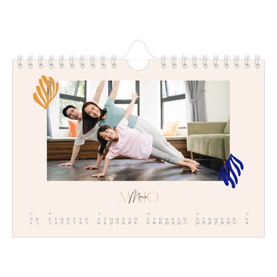 Calendário A5 horizontal — Coral minimalista [Maio]